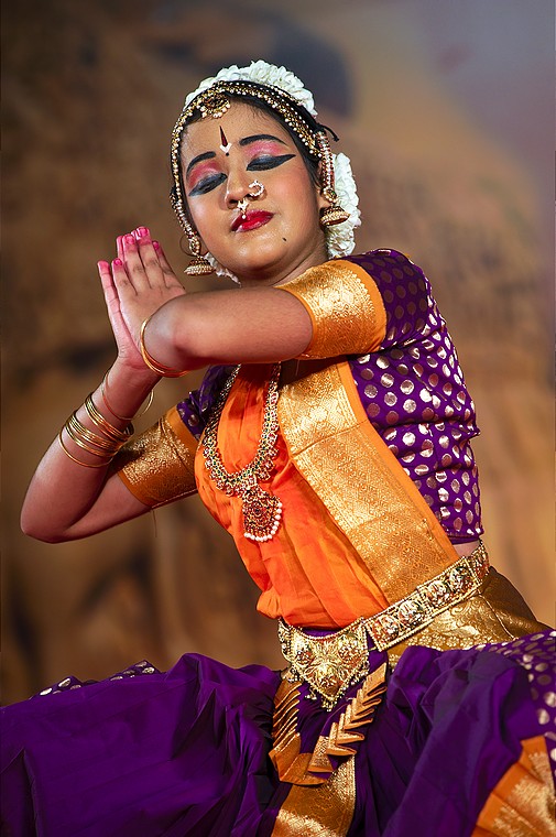 Tamil Nadu Cultural Heritage (Mamallapuram Dance Festival 2012 - Bharatanatyam)